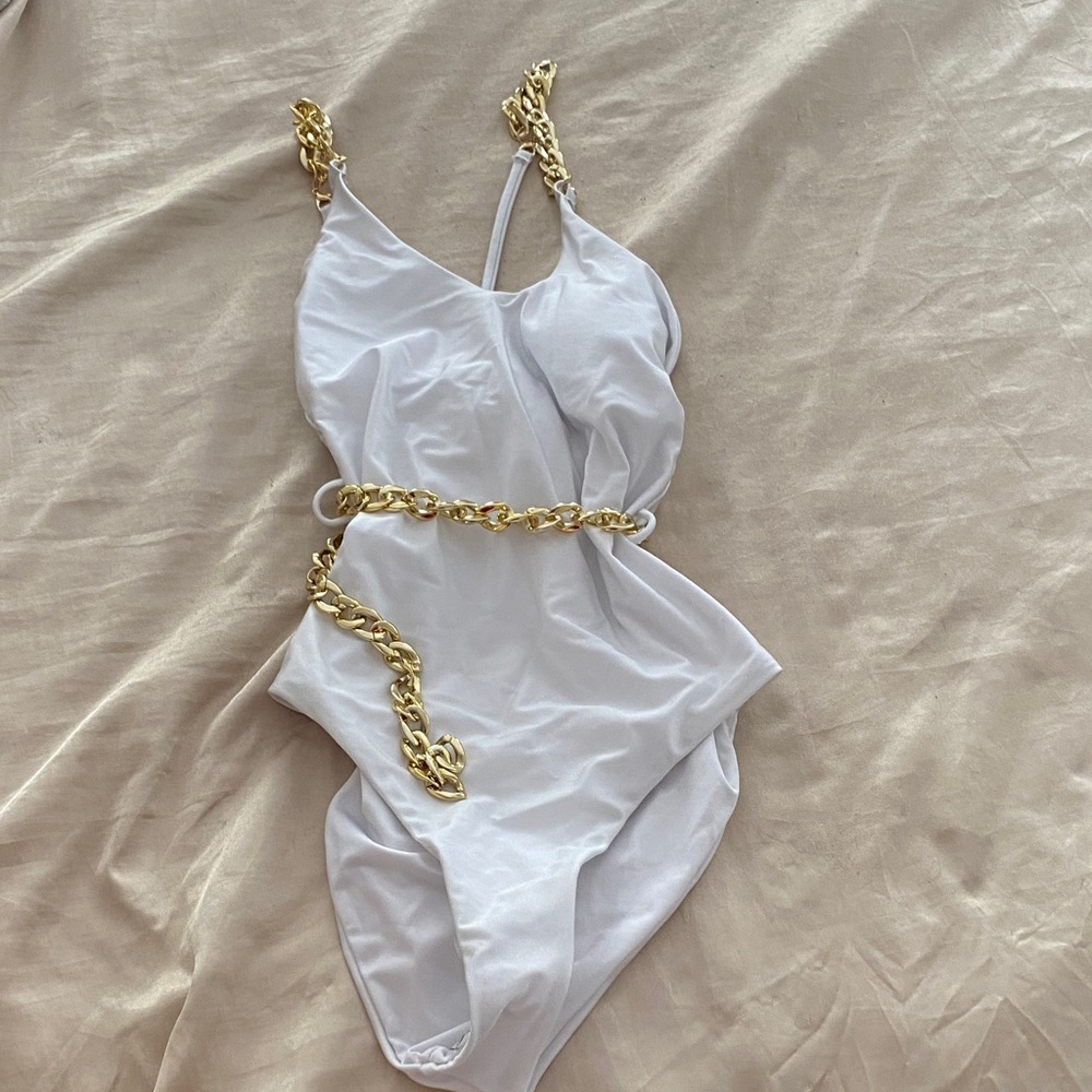 Fashion Nova White and Gold Chain One Piece Swimsuit NEVER WORN